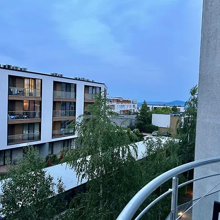 Atlantis & 4 Swimming Pools & & דירה *