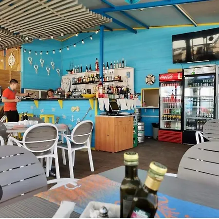 Atlantis & 4 Swimming Pools & & דירה *