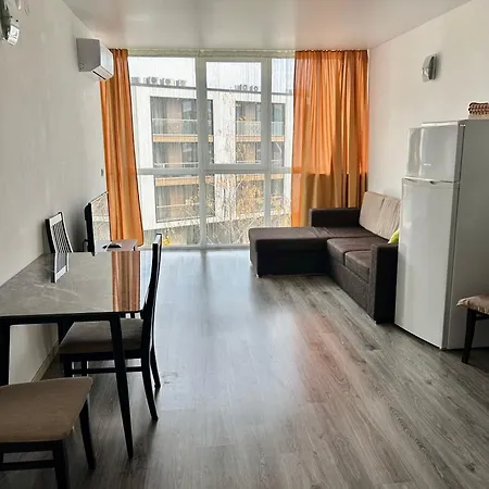 Apartment Atlantis & 4 Swimming Pools & & Burgas