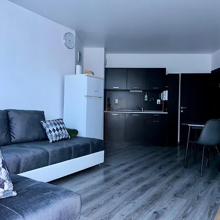 Atlantis & 4 Swimming Pools & & Apartamento Burgas
