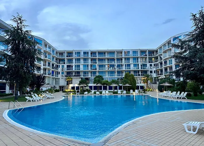 Atlantis & 4 Swimming Pools & &